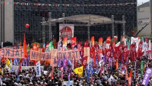 TBMM Başkanı Şentop, 1 Mayıs Emek ve Dayanışma Günü'nü kutladı