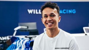Alex Albon artık Williams için yarışacak!