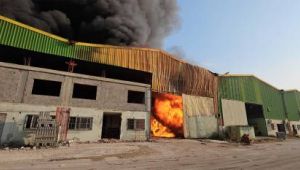 Adana'da geri dönüşüm fabrikasında yangın: Çalışma başlatıldı