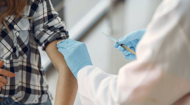 Prof. Dr. Tevfik Özlü'den grip aşısı çağrısı: Çok masum bir hastalık değil