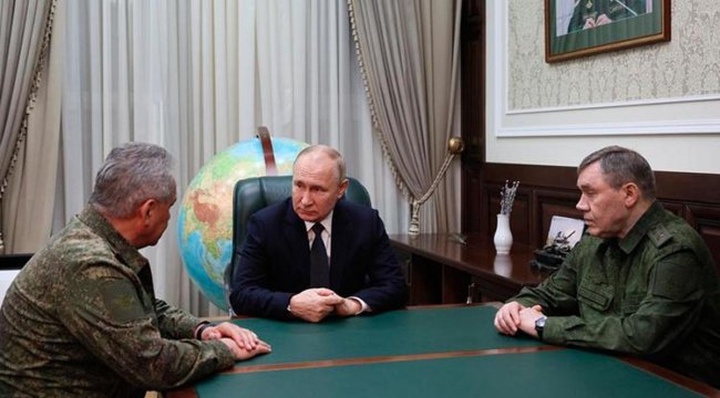 Rusya'da kritik zirve: Putin Ukrayna'daki son durum hakkında bilgi aldı