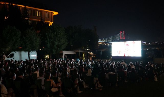 YAZ AKŞAMI NOSTALJİSİ: FERİYE’DE AÇIK HAVA SİNEMALARI BAŞLIYOR!