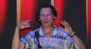 DJ Tiësto Kıbrıs’ta Sahneyi Salladı!