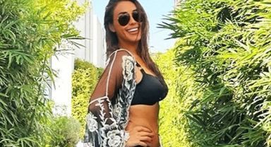 Zuhal Topal... BİKİNİLİ POZUNU PAYLAŞTI